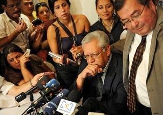 Delegado de Zelaya diz que proposta golpista &eacute; inaceit&aacute;vel