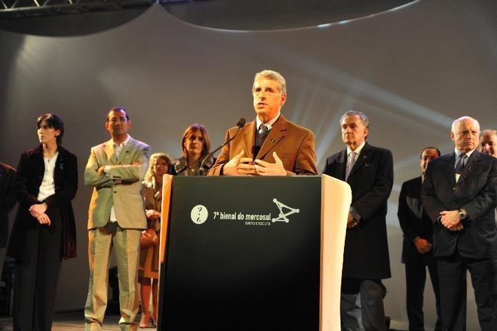 Bienal do Mercosul &eacute; aberta oficialmente