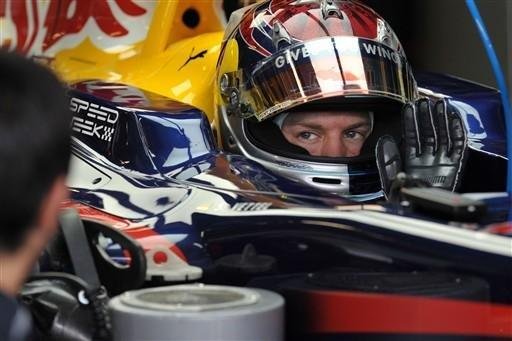 Sebastian Vettel, da RBR, que ainda tem chances de t&iacute;tulo, larga na 16&ordf; posi&ccedil;&atilde;o no grid