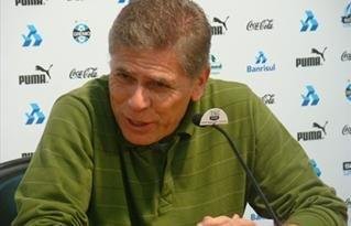 Autuori evita lamentar as perdas Tcheco e Maxi no Gre-Nal