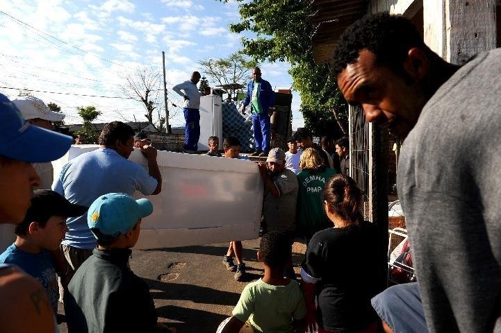 Demhab promete concluir at&eacute; sexta-feira primeiras transfer&ecirc;ncias da Vila Dique