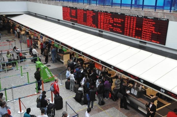 Sobe para dez o n&uacute;mero de voos atrasados no Salgado Filho