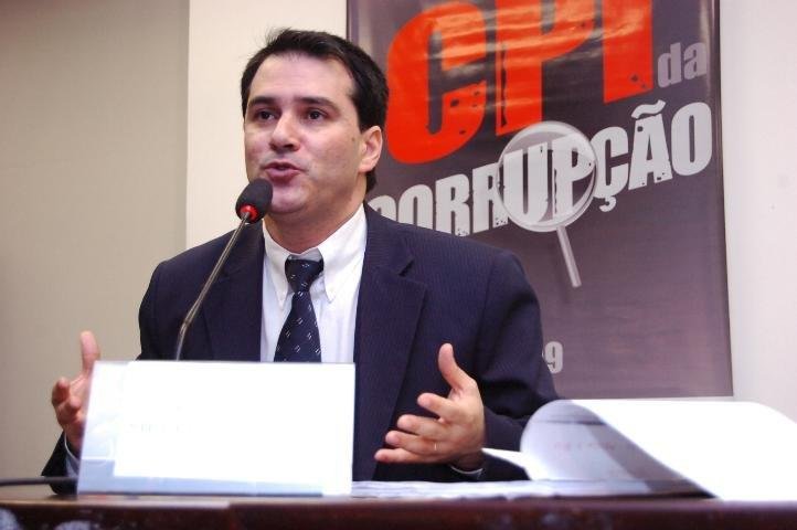 Chefe da Cage diz que n&atilde;o sofreu press&atilde;o pol&iacute;tica