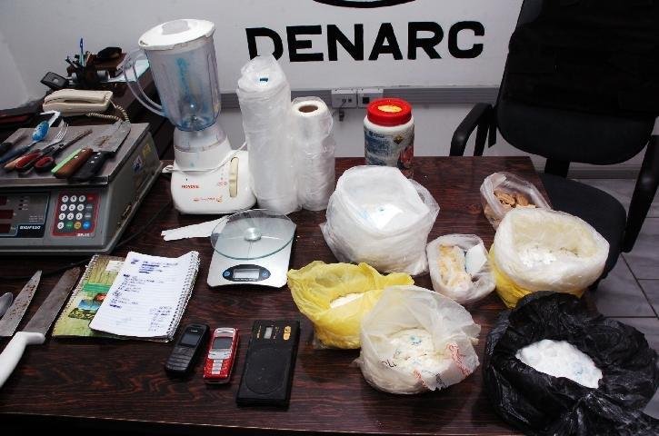 Laborat&oacute;rio de refino de coca&iacute;na &eacute; descoberto na Capital
