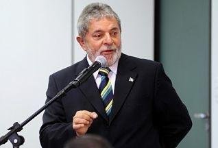 &Oacute;rg&atilde;os que fiscalizam obras travam o Brasil, diz Lula