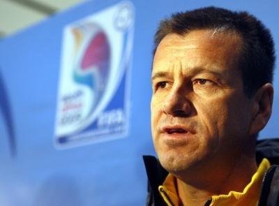 Dunga convoca para amistosos contra Inglaterra e Om&atilde; nesta ter&ccedil;a-feira