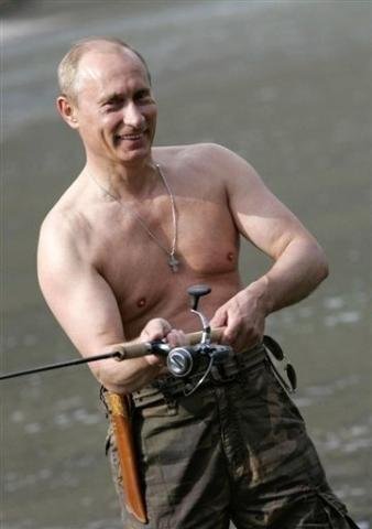 Arnold Schwarzenegger ganhar&aacute; busto em bronze de Vladimir Putin