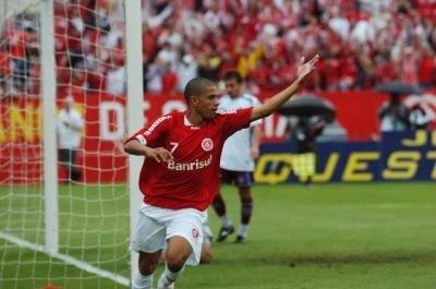 Inter dever&aacute; perder tr&ecirc;s titulares em 2010