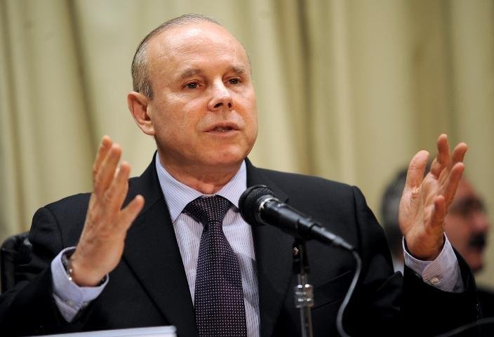 Economia n&atilde;o precisar&aacute; de est&iacute;mulo em breve, diz Mantega