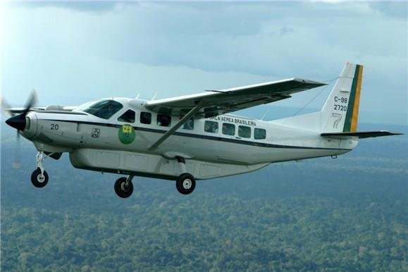 Avi&atilde;o da FAB desaparecido tinha 11 passageiros a bordo, diz Infraero