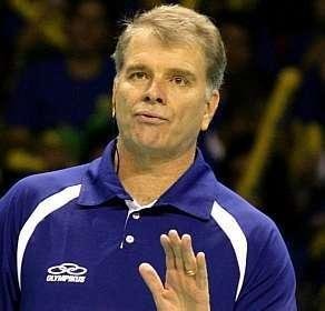 Bernardinho define grupo para a Copa dos Campe&otilde;es de v&ocirc;lei