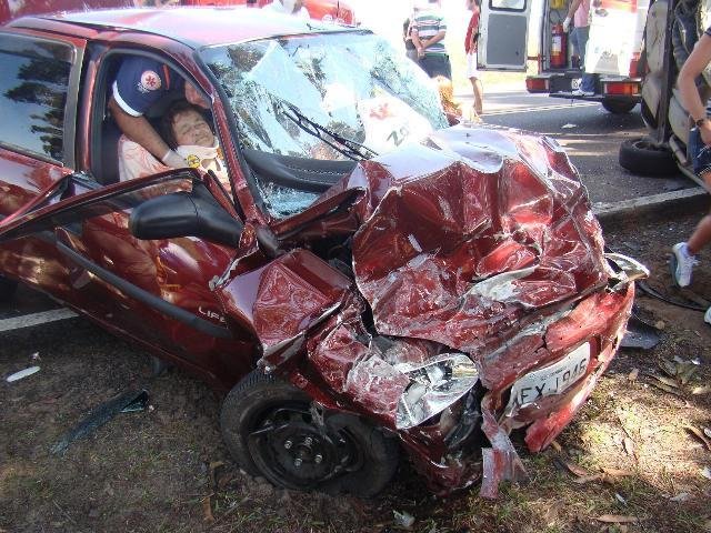Feriado de finados &eacute; um dos mais violentos do ano nas estradas