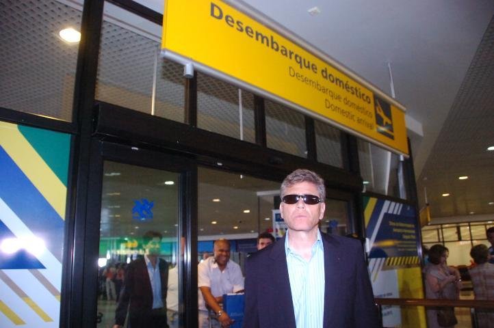 Autori n&atilde;o descarta deixar o Gr&ecirc;mio nesta temporada