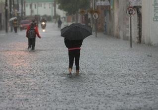 Temporais provocam alagamentos em Pelotas