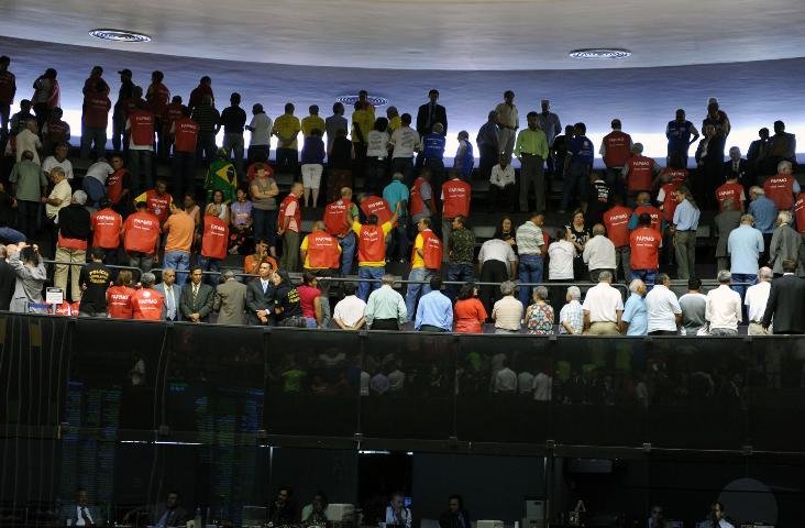 Aposentados protestaram nas galerias da C&acirc;mara dos Deputados