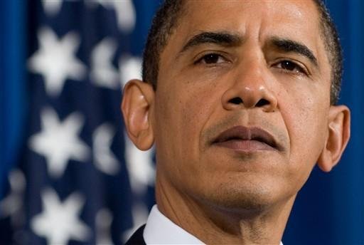 Obama interrompe discurso e manifesta pesar aos familiares das v&iacute;timas de Fort Hood