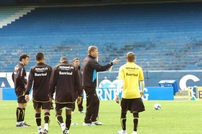 Jogadores gremistas t&ecirc;m final de semana de folga