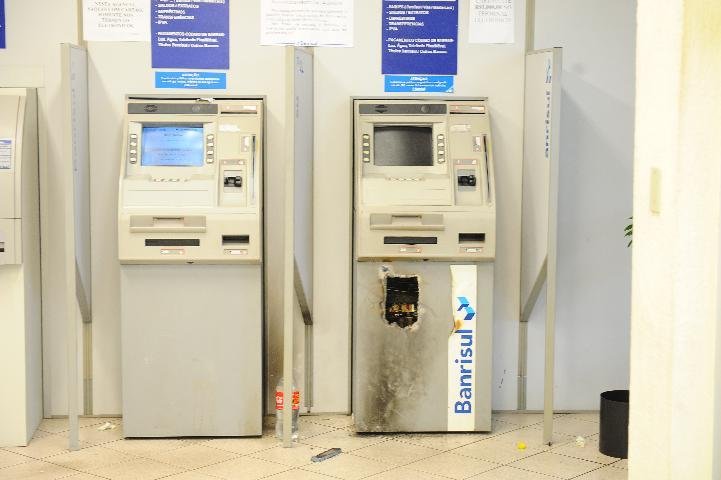 Caixa eletr&ocirc;nico &eacute; arrombado em Canoas