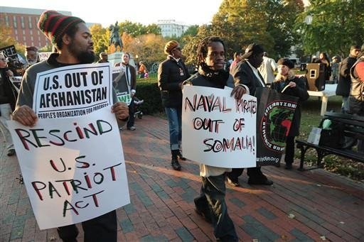 Ativistas negros criticam Obama em protesto na Casa Branca