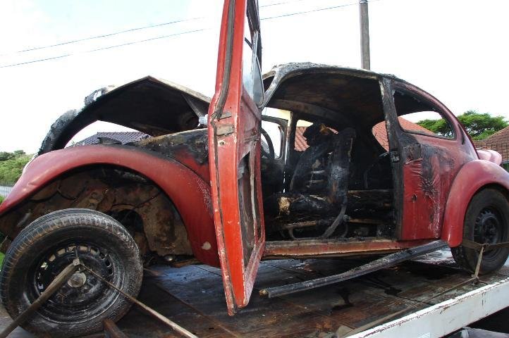 Ocupantes do fusca que explodiu est&atilde;o na UTI em estado grave