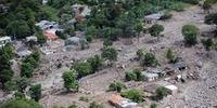 Dez mil ficam sem alimento após furacão em El Salvador