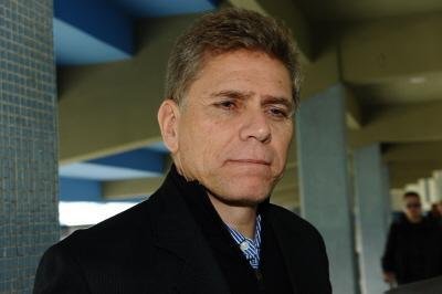 Gr&ecirc;mio anuncia a sa&iacute;da de Paulo Autuori