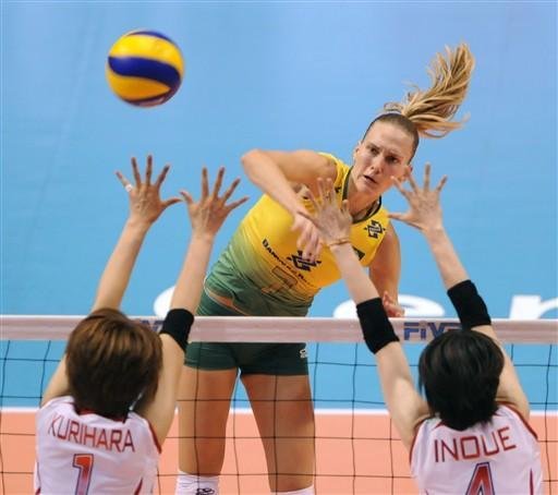 Brasil vence Jap&atilde;o de virada na Copa dos Campe&otilde;es