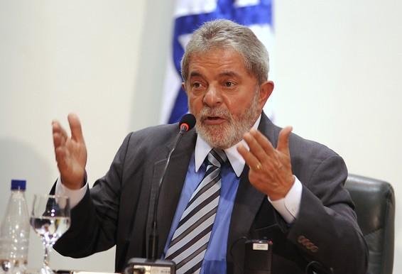 Para Lula, apag&atilde;o de ontem n&atilde;o pode ser comparado ao de 2001