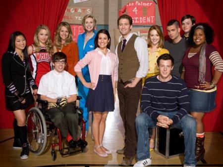 S&eacute;rie Glee estreou no Brasil dia 4 de novembro e j&aacute; &eacute; um sucesso de cr&iacute;tica