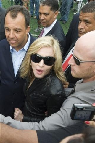 Madonna foi acompanhada pelo governador do Rio, S&eacute;rgio Cabral