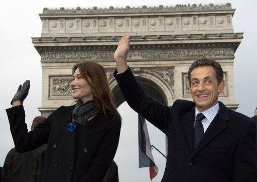 Carla Bruni diz que n&atilde;o tem nenhuma influ&ecirc;ncia pol&iacute;tica sobre meu marido