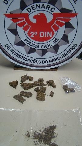 Pol&iacute;cia prende traficante no Bairro Sarandi
