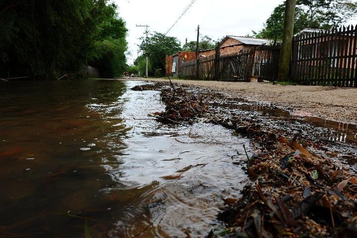 Segue a recupera&ccedil;&atilde;o dos estragos do temporal 