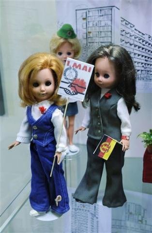 Bonecas "Steffi" fazem parte de exposi&ccedil;&atilde;o sobre a Barbie