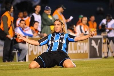 Negocia&ccedil;&otilde;es para manter Maxi L&oacute;pez come&ccedil;am segunda