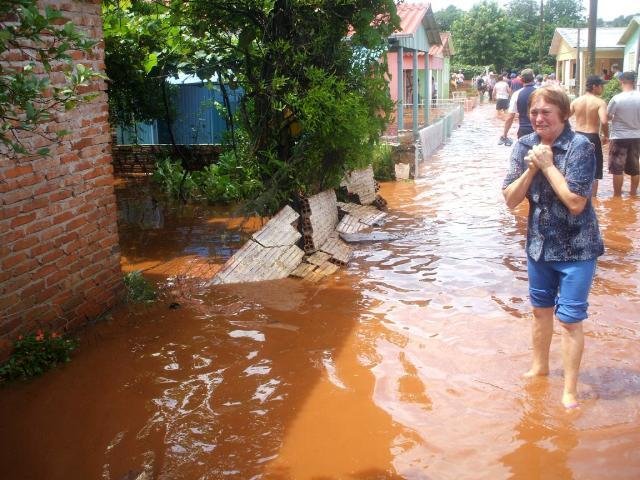Diversos munic&iacute;pios ficaram alagados no Rio Grande do Sul