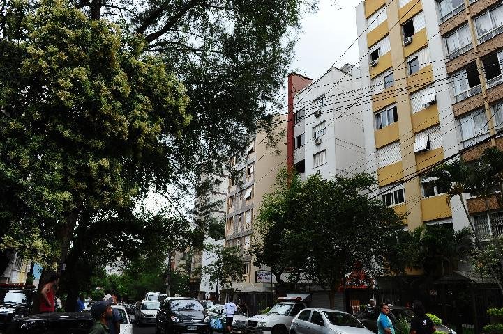 Pol&iacute;cia investiga morte de procurador aposentado