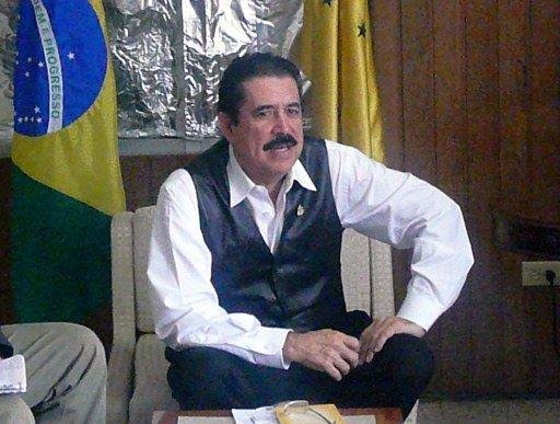Congresso rejeita volta de Zelaya ao governo de Honduras