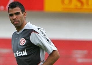 Segundo o The Sun, ida de Sandro para o Tottenham est&aacute; bem encaminhada