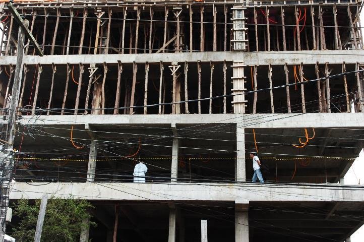 Trabalhador cai de andaime e morre em Porto Alegre