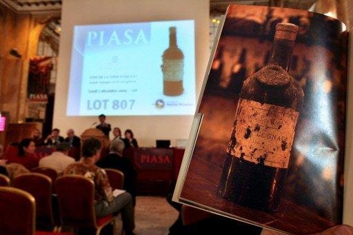 Garrafa de conhaque &eacute; leiloada por US$ 37 mil