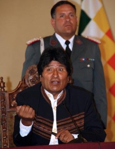 Presidente reeleito d&aacute; entrevista