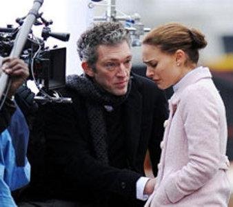 As imagens mostram os primeiros dias de grava&ccedil;&atilde;o da protagonista Natalie Portman