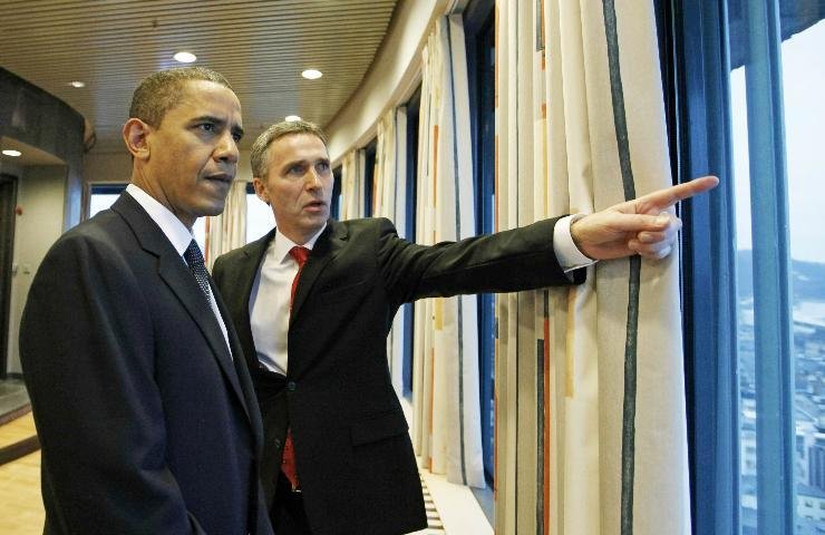 Presidente americano conversa com primeiro-ministro noruegu&ecirc;s Jens Stoltenberg