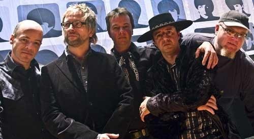 Nenhum de N&oacute;s interpreta Beatles em Porto Alegre