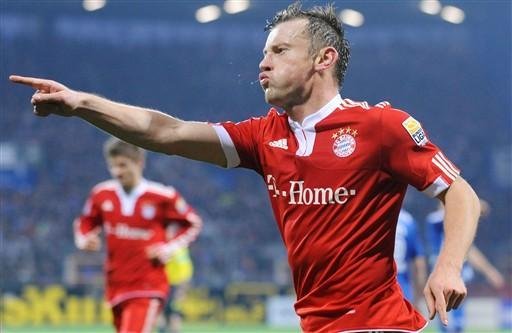Bayern de Munique goleia e chega &agrave; vice-lideran&ccedil;a