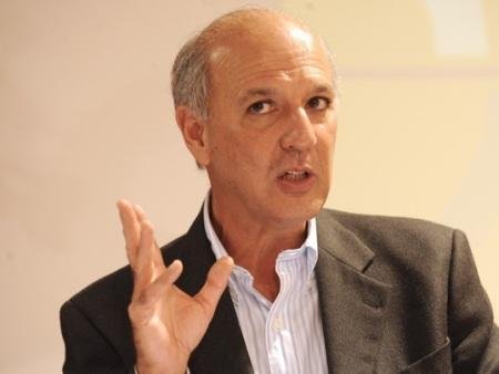 Arruda &eacute; acusado de chefiar um suposto esquema de arrecada&ccedil;&atilde;o e pagamento de propinas