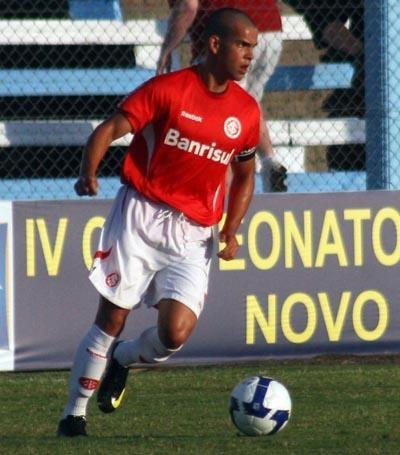 Tales marcou o terceiro gol do time