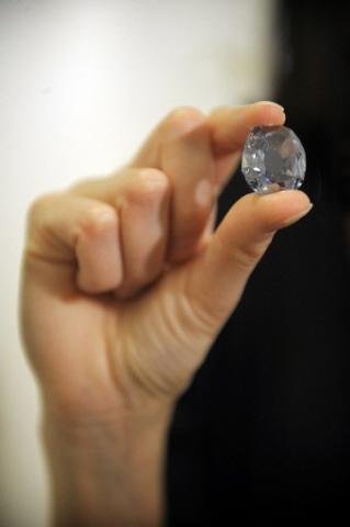Diamante azul de 31 quilates ser&aacute; exposto em Washington