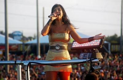 Ivete Sangalo ganha pr&ecirc;mio de Twitter do Ano